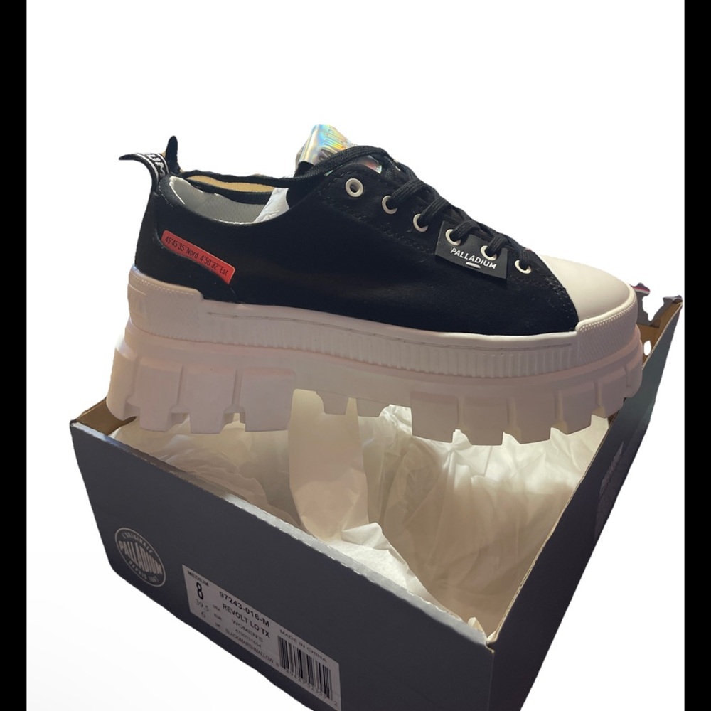 Palladium Revolt Lo TX Platform Sneakers Womens US Size 8 Black/Marshmallow - Picture 8 of 16